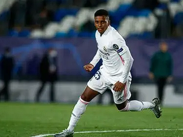 罗德里戈：伤病与竞争交织下的首发席位争夺战